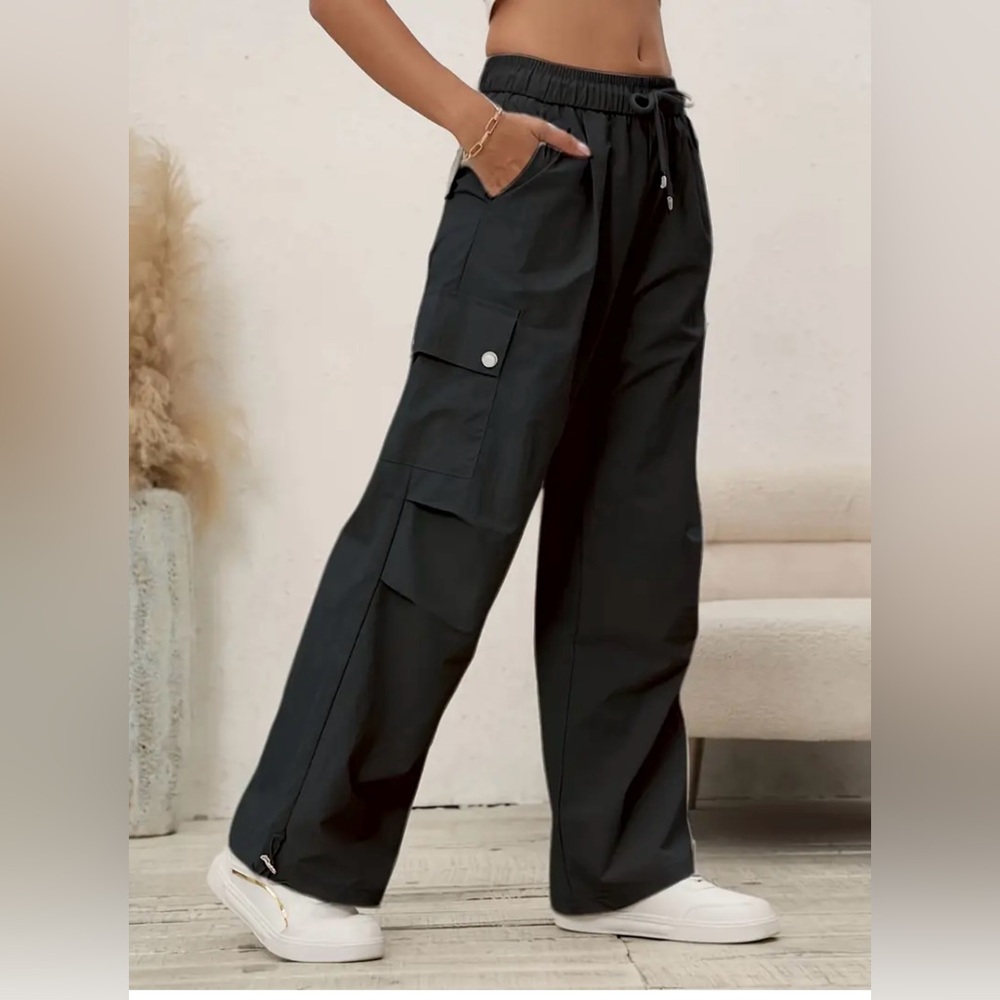 Women's Black Cargo Joggers